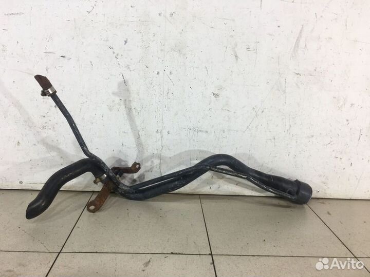 Топливно-заливная горловина