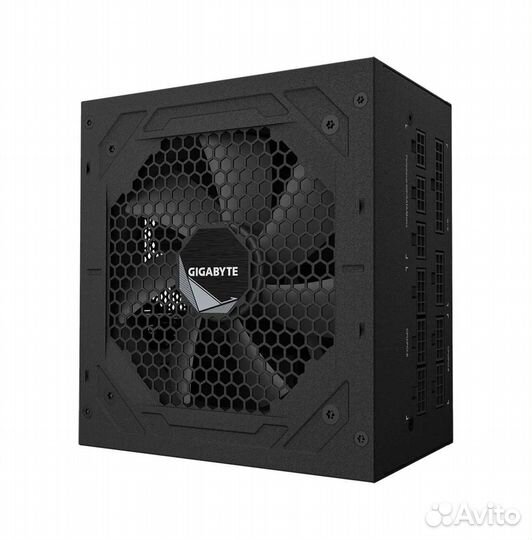 Блок питания gigabyte UD750GM, 750 Вт, GP-UD750GM