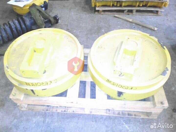 Колесо направляющее Doosan S255LC-V(5) 270-00015B