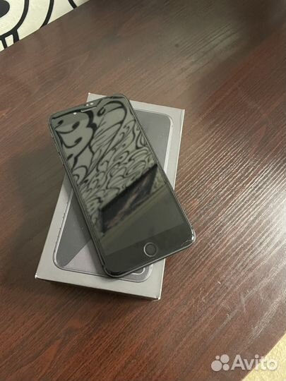 iPhone 8 Plus, 64 ГБ