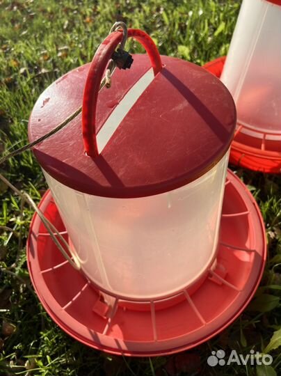 Кормушка для кур