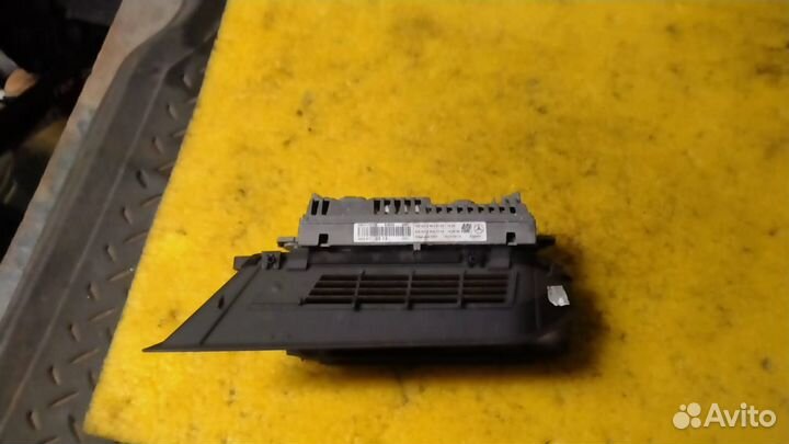 Монитор Mercedes Benz GLK X204