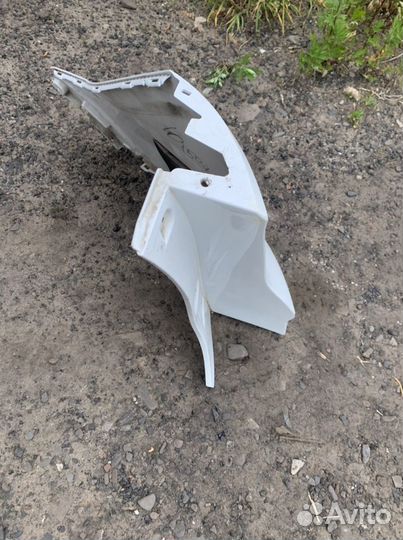 Бампер задний правая часть Ford Kuga 2