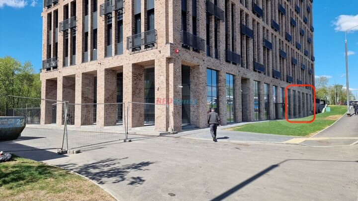 Сдам торговое помещение, 102.9 м²