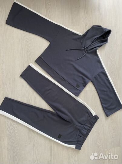 Женский костюм Demix