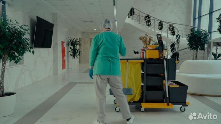 Уборщик уборщица