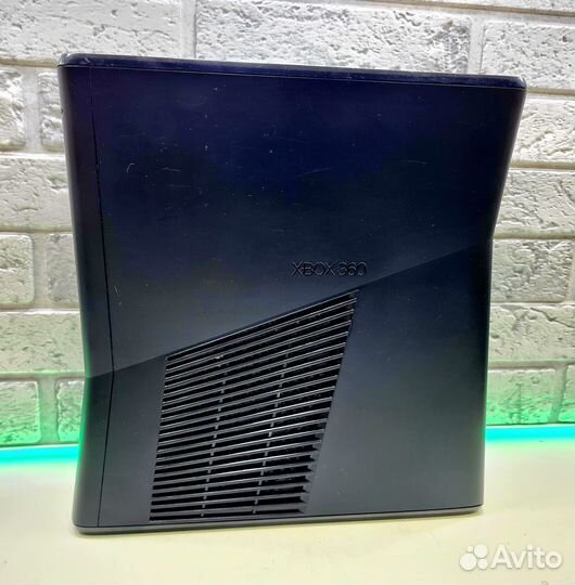 Xbox 360 slim