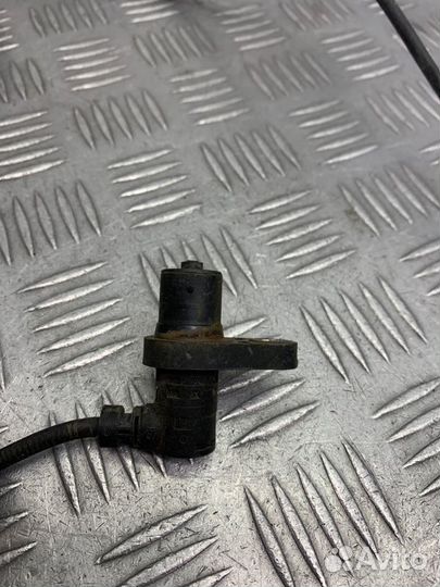 Датчик ABS передний левый Toyota Camry V40 2azfe