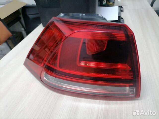 Задний левый фонарь VW Golf 7 2013-2017