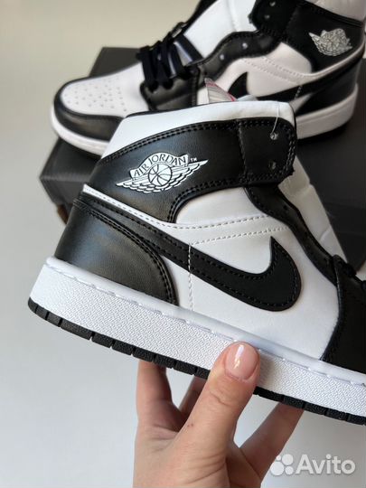 Nike air jordan 1 miD