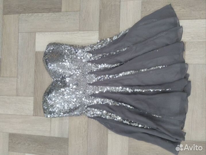 Вечернее платье