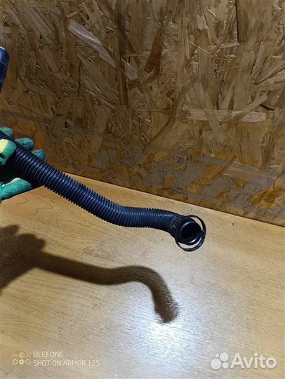 Трубка насоса вентиляции катализатора Audi A6 C7