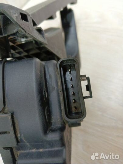 Педаль газа Hyundai Ix35