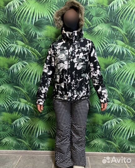 Сноубордические/горнолыжные куртки