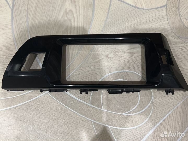 Рамка для магнитолы toyota corolla 2015