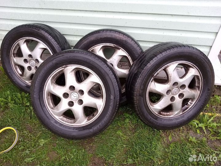 Продам литые диски с колесами r16