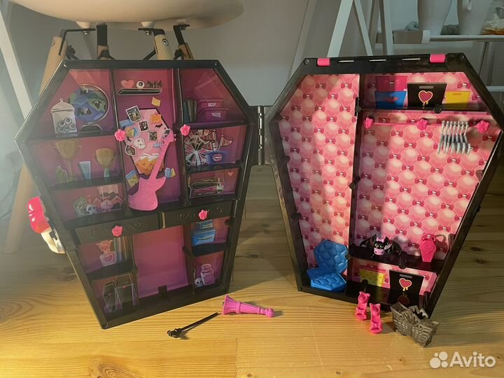 Дом гроб Дракулауры