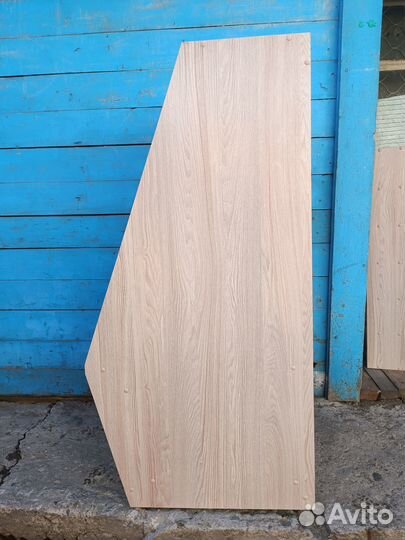 Стеклянный шкаф витрина