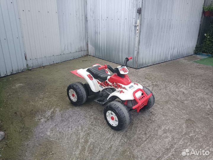 Детский квадроцикл на аккумуляторе