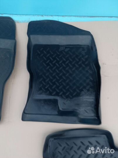 Коврики на Ниссан Патфайндер