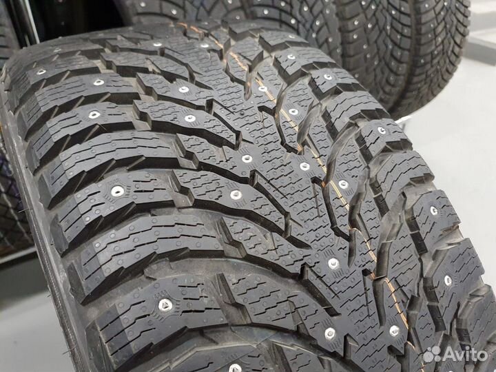 Nokian Tyres Hakkapeliitta 9 SUV 215/70 R16