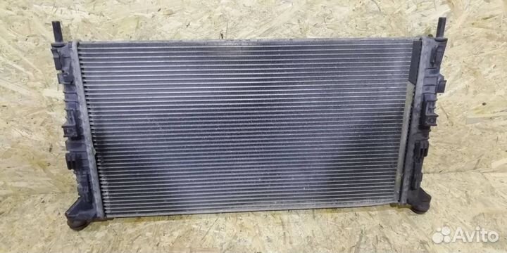 Радиатор основной Ford C-Max 2004 3M5H8005RK