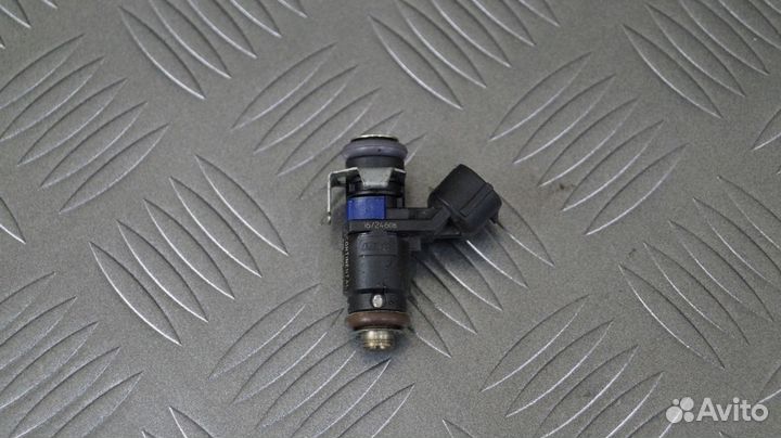 VAG 04E906031H Форсунка