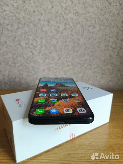 Смартфон Huawei nova Y90