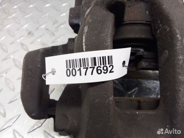 Суппорт задний левый Mercedes S-klasse W221