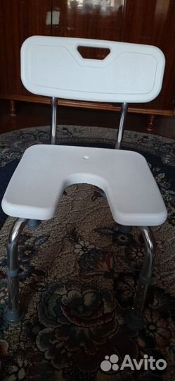Стул для ванны и душа