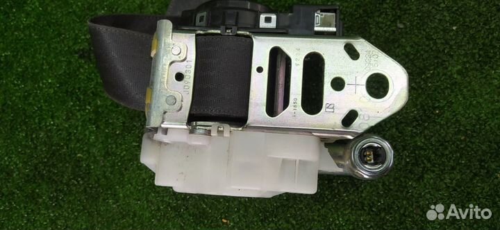 Ремень безопасности передний левый Lexus Es350