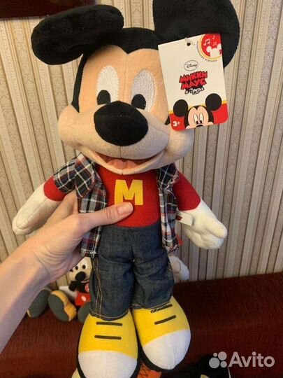 Лицензионные игрушки Disney