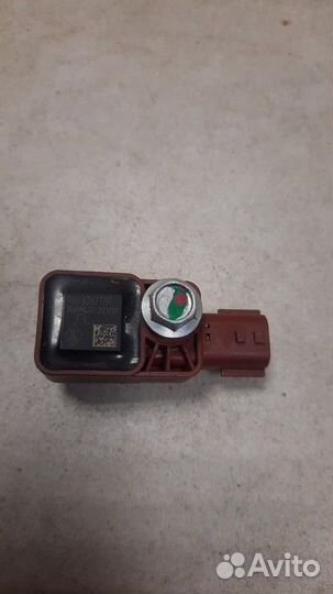 Датчик удара Renault Duster