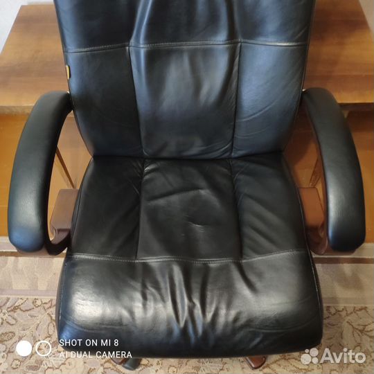 Кресло руководителя, офисное б/у