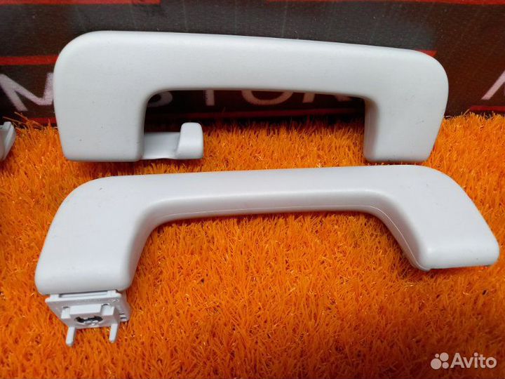 Ручка потолка Audi A6 C6/4F ccea 2010