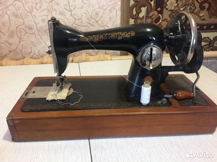 Швейная машина