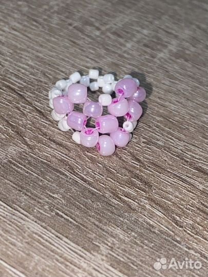 Кольцо из бисера сердце