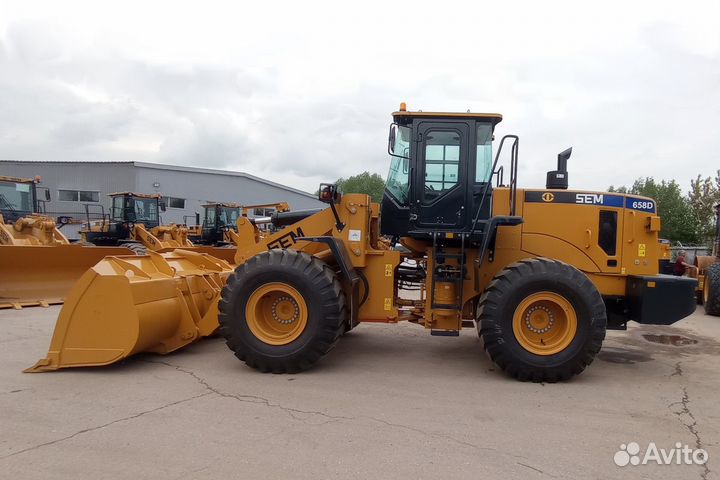 Фронтальный погрузчик SEM 658D, 2023