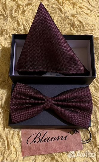 Бабочка темно-бардо