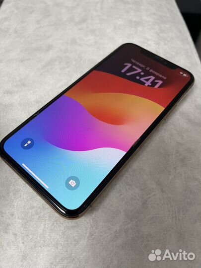 iPhone 11 Pro, 64 ГБ
