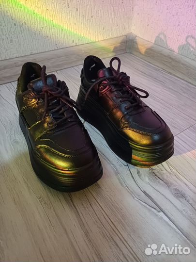 Кроссовки женские на высокой платформе