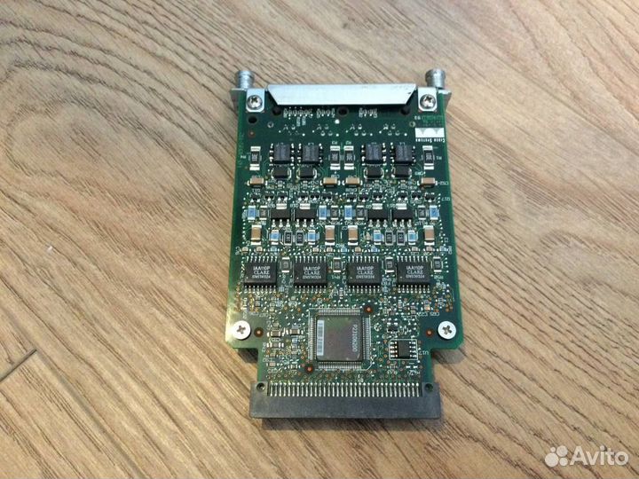 Модуль Cisco Four-Port FXS/DID Voice Interface
