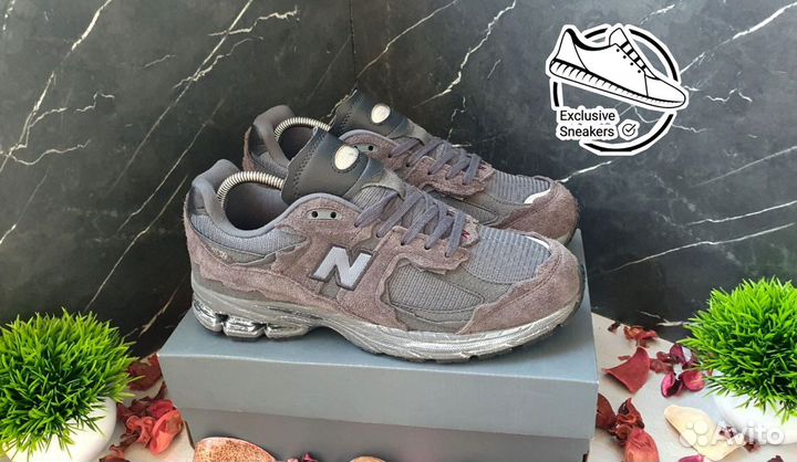 Кроссовки New Balance 2002r