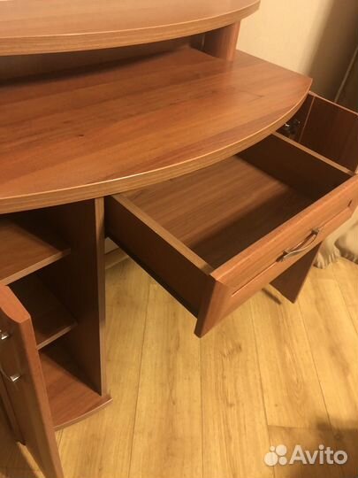 Туалетный столик + зеркало