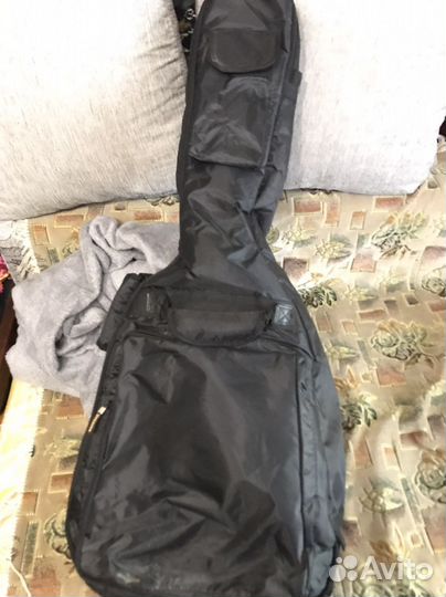 Акустическая гитара