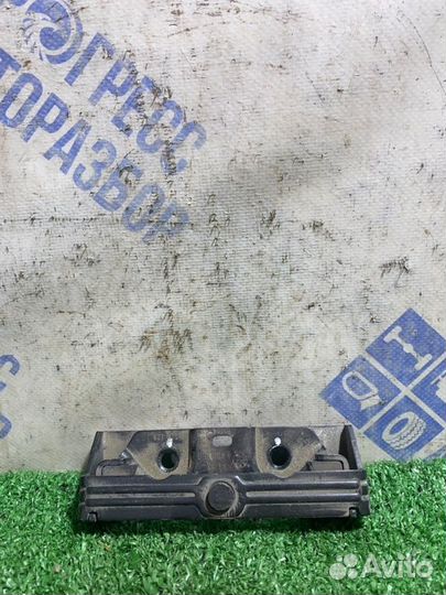 Ответная часть замка багажника задняя Bmw X5