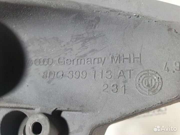 Кронштейн кпп левый Volkswagen Passat B5+ 3B3 1.9