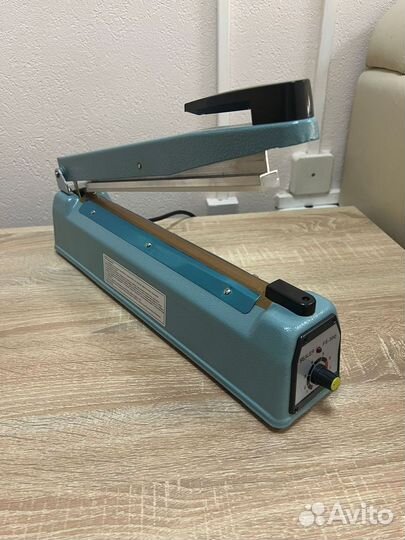 Запайщик с датой FS - 300