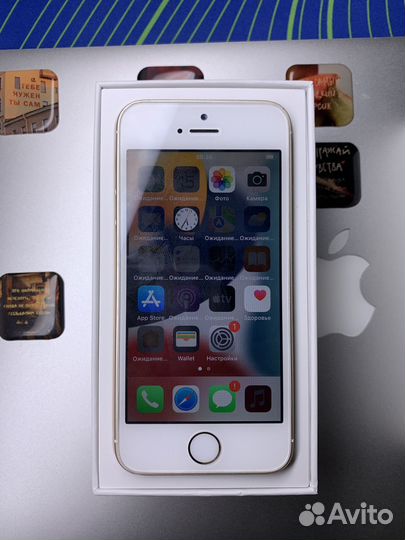 iPhone SE, 32 ГБ