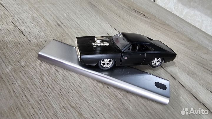 Модель автомобиля из форсаж dodge charger 1:32